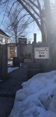 Howie's Pub by null