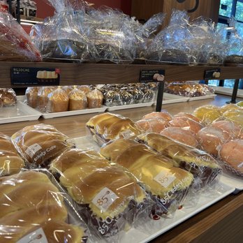 85°C Bakery Cafe-Simi Valley - Bake goods - Coffee & Tea Near Me - Simi Valley, California