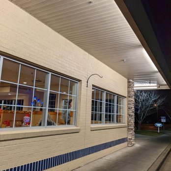 Culver's - Waiting for my order - Ice Cream & Frozen Yogurt Near Me - Eagan, Minnesota