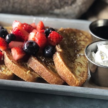 The Sinclair - French Toast - Bars Near Me - Fairfield, Connecticut