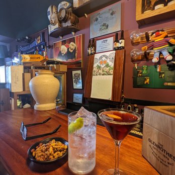 Residence - Pubs Near Me - Bilbao, BI