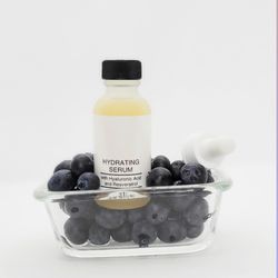 Simply Beautiful By Stacy B - Hyaluronic & resveratrol serum
