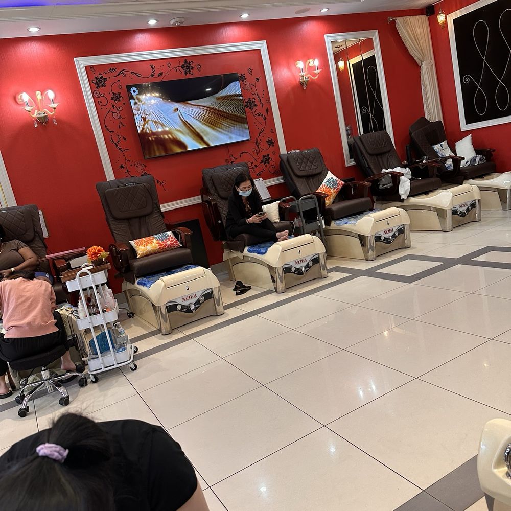Poshe Nails & Spa - Inside - Nail Salons Near Me - Richardson, Texas Poshe Nails & Spa - Inside - Nail Salons Near Me - Richardson, Texas