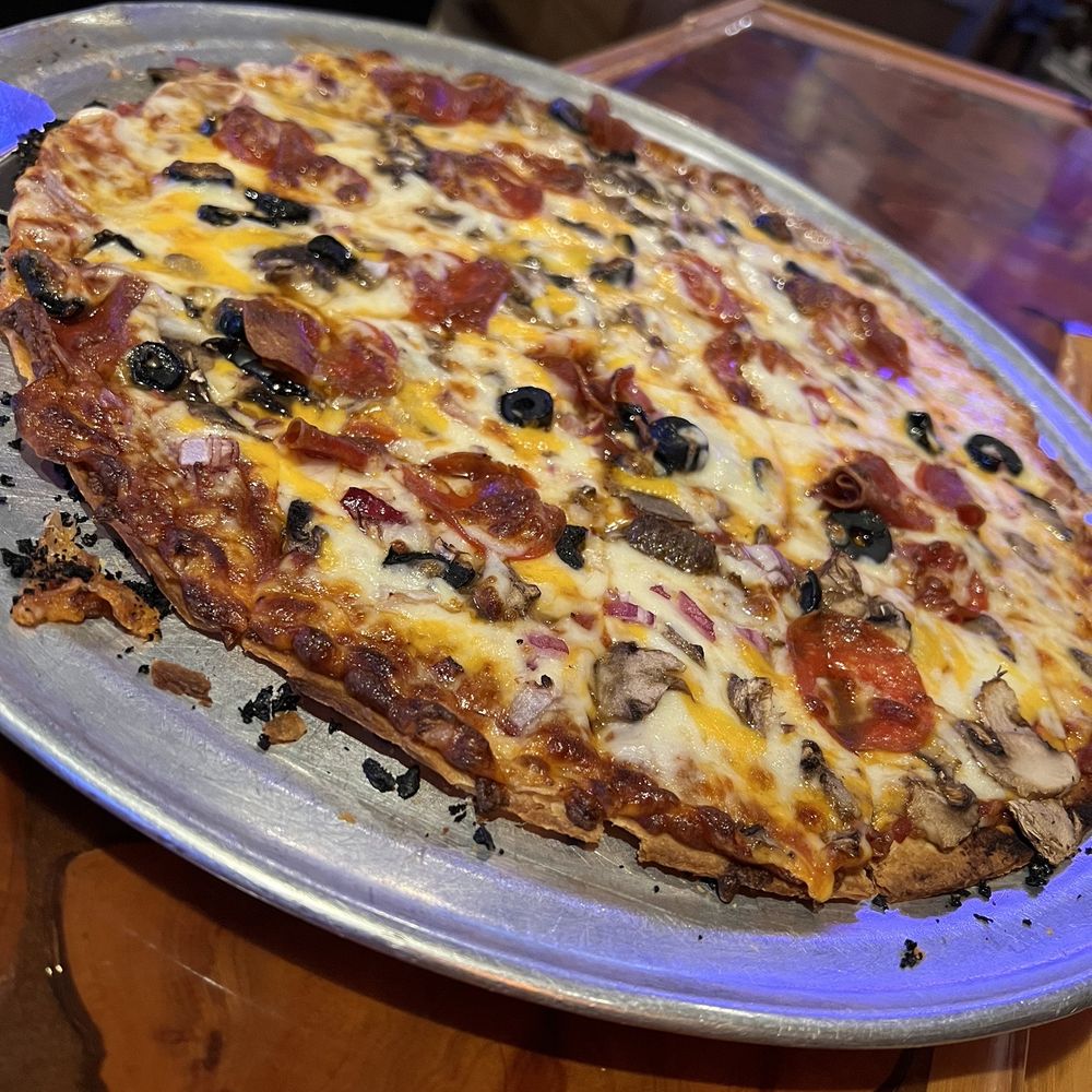 Large Thin Crust Pizza with Pepperoni, Mushrooms, Onions, & Black Olives Large Thin Crust Pizza with Pepperoni, Mushrooms, Onions, & Black Olives