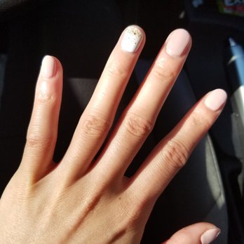 Tips & Toes - I have a really bad picking and peeling habit.. didn't think they can look this nice... what a fix! - Nail Salons Near Me - Westminster, California