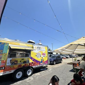 Eggmania - Outside - Food Trucks Near Me - Sunnyvale, California