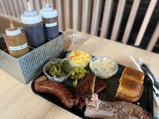 Slow & Low Smokehouse by null