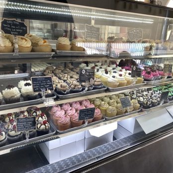 Jennivee’s Bakery - Desserts Near Me - Chicago, Illinois Jennivee’s Bakery - Desserts Near Me - Chicago, Illinois