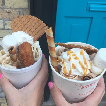 Roli Poli - Mini D icecream & S'more icecream - Ice Cream & Frozen Yogurt Near Me - London, Ontario