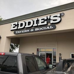 Smoking On The Red - 5/4/18. Friday evening. Smokin' On The Red. My 11th straight year in attendance! 2018 event held at Eddie's Tavern & Social in Bossier City!