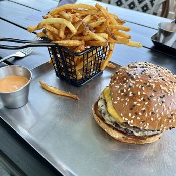 Gretel - Gretel Griddle Burger - Cocktail Bars Near Me - Chicago, Illinois