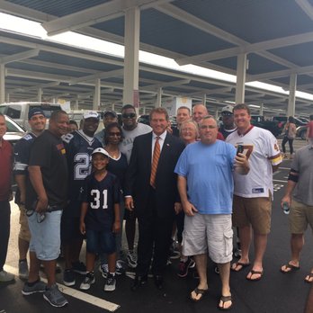 Commanders Field - Saw Joe Theismann on the way out!!! - Stadiums & Arenas Near Me - Landover, Maryland