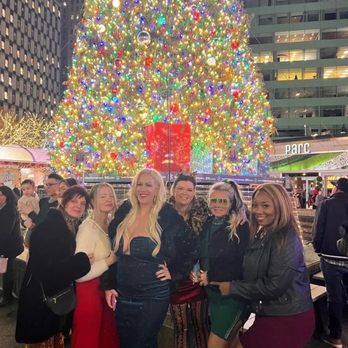 Cadillac Square - Santa's helpers - Parks Near Me - Detroit, Michigan