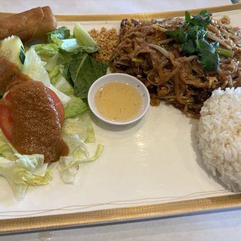 Jasmine Thai Cuisine - Pad Thai - Thai Near Me - Porter Ranch, California Jasmine Thai Cuisine - Pad Thai - Thai Near Me - Porter Ranch, California