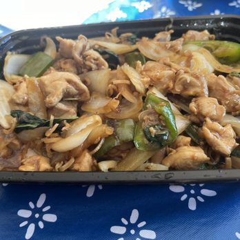 Jungle Kitchen - Stir Fried Lemongrass * with chicken - Pan Asian Near Me - Chanhassen, Minnesota