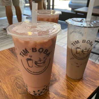 Tim Boba - Rose Milk Tea with Boba (Large) - Bubble Tea Near Me - Riverside, California Tim Boba - Rose Milk Tea with Boba (Large) - Bubble Tea Near Me - Riverside, California