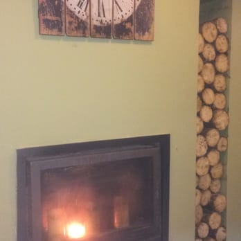 The Perch - Cozy fire place - Coffee & Tea Near Me - Baltinglass East, WW