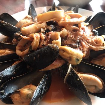 Carmelina's - Calamari and Mussels - Italian Near Me - Boston, Massachusetts