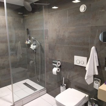 Hotel Bayers - The bathroom was very nice. - Hotels Near Me - Munich, BY