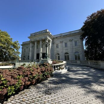 Marble House - Landmarks & Historical Buildings Near Me - Newport, Rhode Island