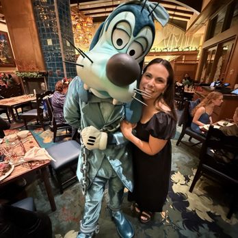 Storytellers Cafe - Marley Goofy - Breakfast & Brunch Near Me - Anaheim, California Storytellers Cafe - Marley Goofy - Breakfast & Brunch Near Me - Anaheim, California