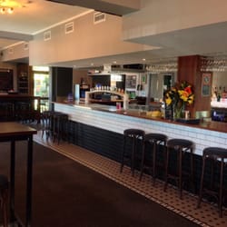 Oriental Hotel - The newly renovated main bar area is now much more open and inviting.