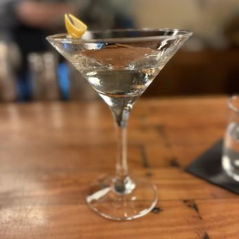 Common Restaurant - My specialty martini - Cocktail Bars Near Me - Savannah, Georgia Common Restaurant - My specialty martini - Cocktail Bars Near Me - Savannah, Georgia