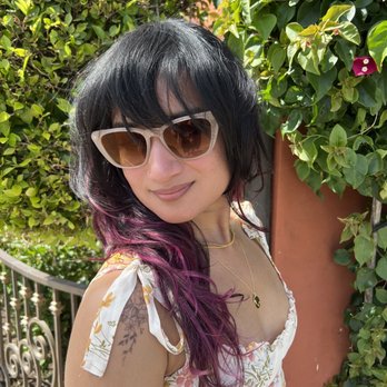 Framed Salon - Shag cut, blow dried out with some curl + pink/purple/magenta/fuschia ombre ends - Hair Salons Near Me - Santa Monica, California Framed Salon - Shag cut, blow dried out with some curl + pink/purple/magenta/fuschia ombre ends - Hair Salons Near Me - Santa Monica, California