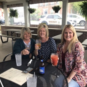 Washington Square Cafe - A beautiful patio for eating and drinking outdoors - New American Near Me - Burlington, Kentucky Washington Square Cafe - A beautiful patio for eating and drinking outdoors - New American Near Me - Burlington, Kentucky