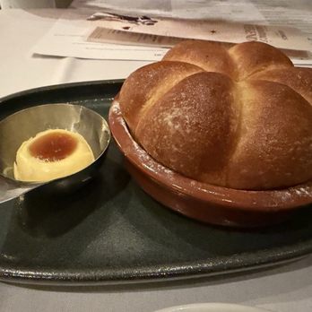 Fieldings Steak - Brioche house rolls - Steakhouses Near Me - Houston, Texas