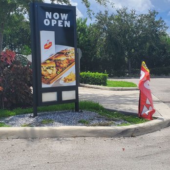 Crisppis - Outside - Burgers Near Me - Miami, Florida Crisppis - Outside - Burgers Near Me - Miami, Florida