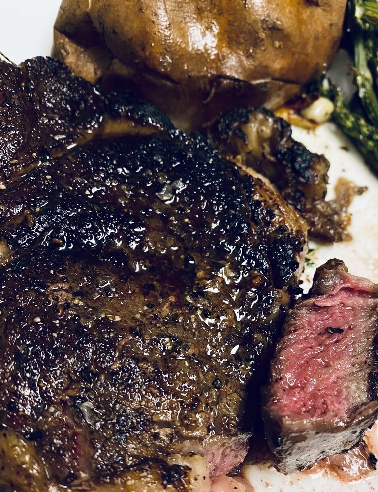 LONGHORN BAR & STEAKHOUSE Updated September 2024 409 Main St