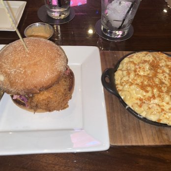 Bosscat Kitchen & Libations - New American Near Me - Houston, Texas Bosscat Kitchen & Libations - New American Near Me - Houston, Texas