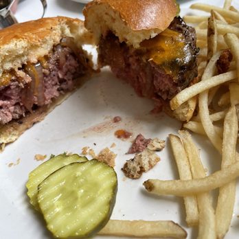 Car Wash Cafe - Cooked to the requested mid-rare - perfect! - New American Near Me - Kilmarnock, Virginia Car Wash Cafe - Cooked to the requested mid-rare - perfect! - New American Near Me - Kilmarnock, Virginia