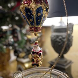 Anthony Scornavacco Antiques - Santa