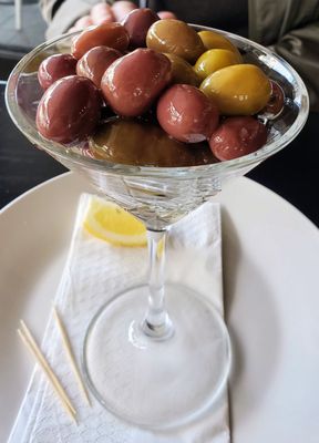 Archie's Restaurant & Pizzeria by null