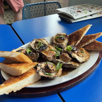 Boat Drinks - Charbroiled oysters - Cocktail Bars Near Me - St. Augustine, Florida Boat Drinks - Charbroiled oysters - Cocktail Bars Near Me - St. Augustine, Florida