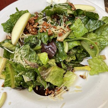 Betuccinis - House salad - Italian Near Me - Rosarito Beach, BCN
