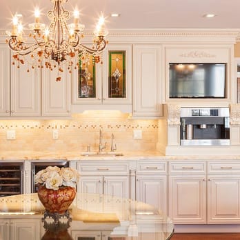 The Cabinet Shop - creme maple glaze - Cabinetry Near Me - Livonia, Michigan The Cabinet Shop - creme maple glaze - Cabinetry Near Me - Livonia, Michigan
