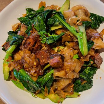 Kin Dee Bothell - IG: @foodsbysachi   Pork Belly Pad See Ew - Thai Near Me - Bothell, Washington