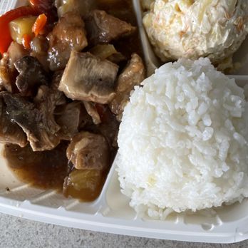 Hiro's Place - a close up of a plate of food - Hawaiian Near Me - Hilo, Hawaii Hiro's Place - a close up of a plate of food - Hawaiian Near Me - Hilo, Hawaii