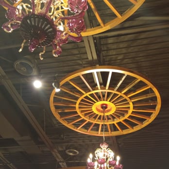 Dragon Legend - Interior Decor - Chinese Near Me - Markham, Ontario