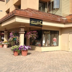 Alpine Chic - Store front