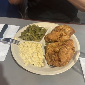 Hobos - 3pc fried chicken mac and cheese and green beans - Salad Near Me - St Peters, Missouri Hobos - 3pc fried chicken mac and cheese and green beans - Salad Near Me - St Peters, Missouri