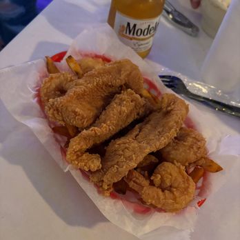 Pinchin Crab - Fried Fish Basket - Seafood Near Me - Baytown, Texas Pinchin Crab - Fried Fish Basket - Seafood Near Me - Baytown, Texas