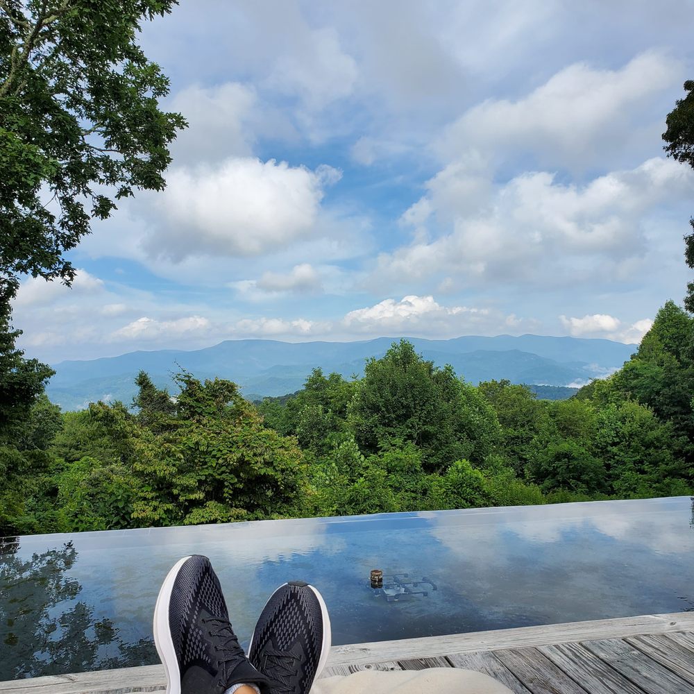 Fire Mountain Resort & Spa - Vacation Rentals Near Me - Highlands, North Carolina Fire Mountain Resort & Spa - Vacation Rentals Near Me - Highlands, North Carolina