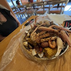 John's Seafood - Large Seafood Platter (Headless Shrimp)