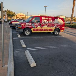 Famous Dave's - Catering van