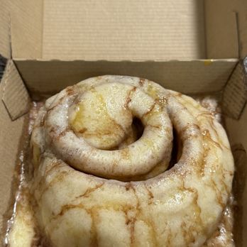 Cinnaholic - Plain Roll with cream cheese frosting and caramel sauce - Bakeries Near Me - Gaithersburg, Maryland
