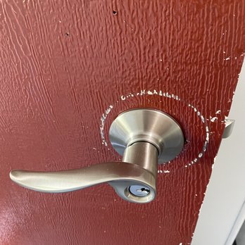 XPRESS Locksmith - Door handle and lock installed - Keys & Locksmiths Near Me - Campbell, California XPRESS Locksmith - Door handle and lock installed - Keys & Locksmiths Near Me - Campbell, California